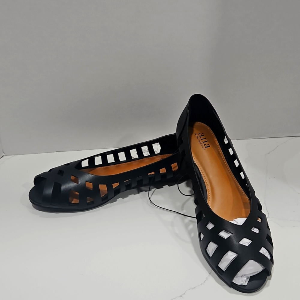 A.N.A black flats size9 New with tags and box